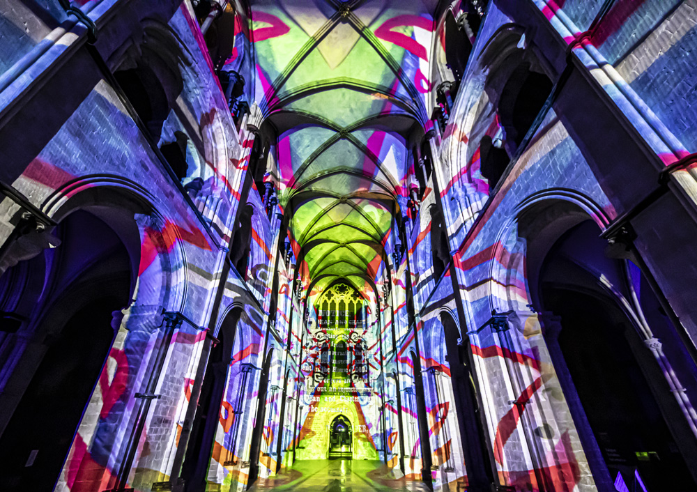Luxmuralis-Chichester-Cathedral-950-oct-son-et-Lumiere-light-show-projection-art-mapping-sound-and-light-showepic-art-projection-art-cathedral-light-show_12-smv