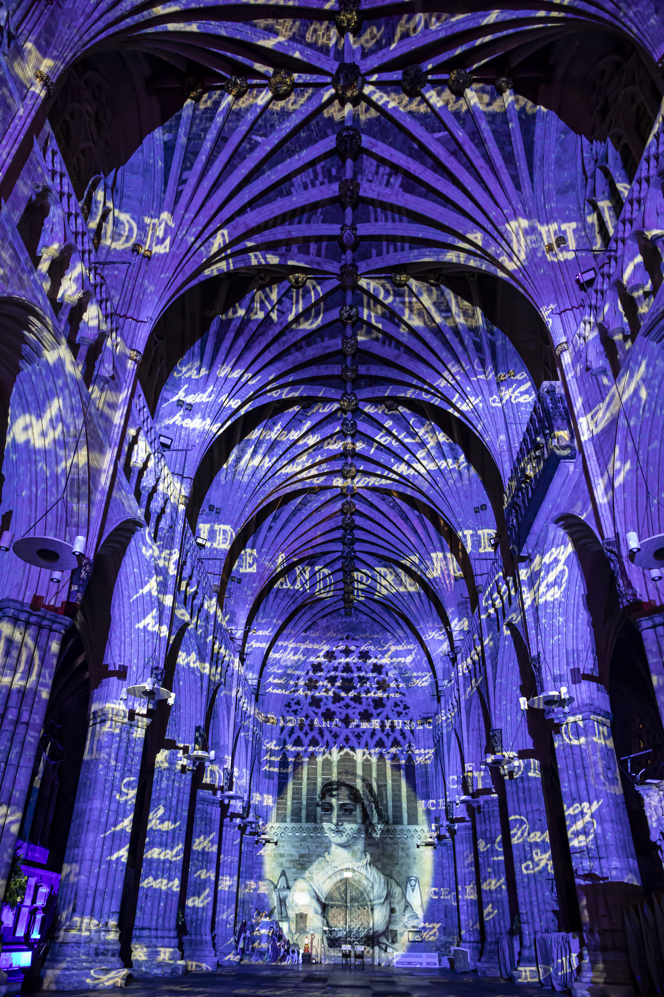 Luxmuralis-Exeter-Cathedral-Storytellerson-et-lumiere-light-show-light-and-sound-projection-art-light-art-epic-art_18