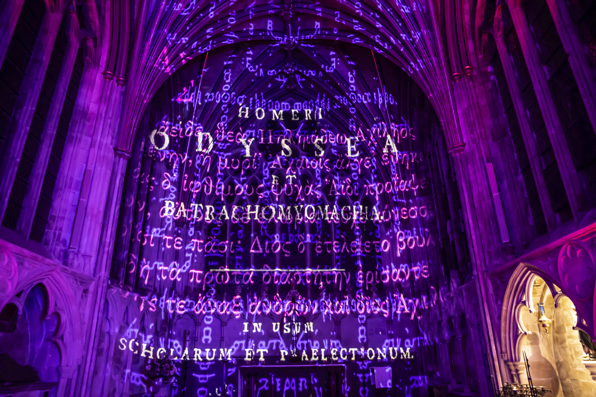 Luxmuralis-Exeter-Cathedral-Storytellerson-et-lumiere-light-show-light-and-sound-projection-art-light-art-epic-art_7