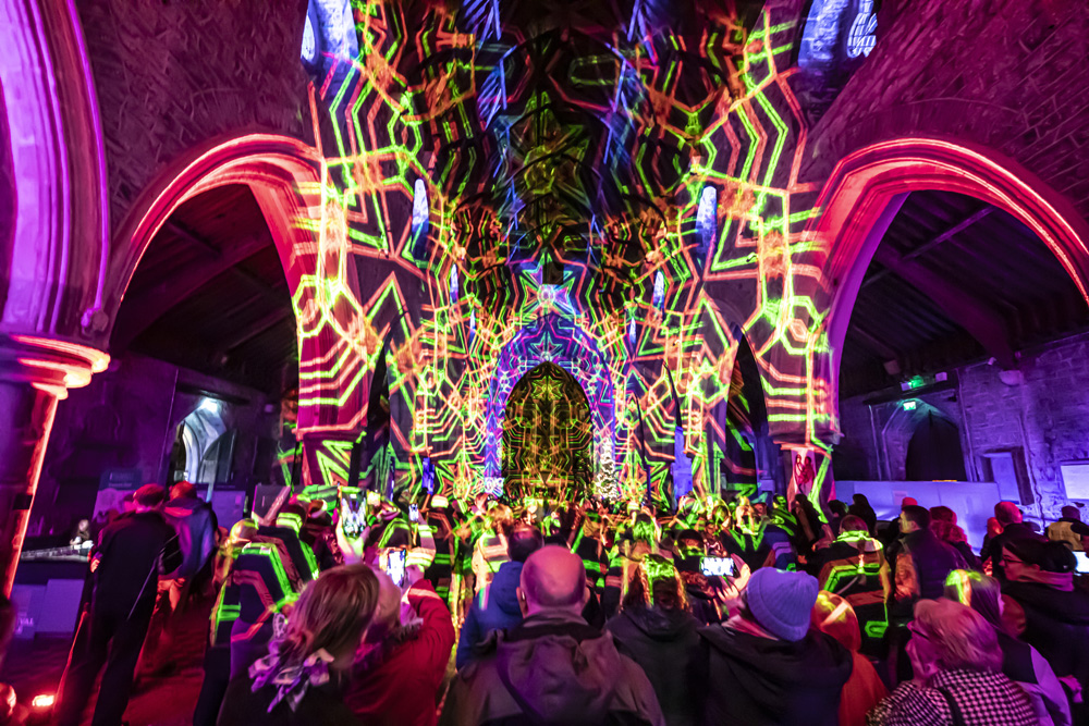 Luxmuralis-Kilkenny-St-Canices-Cathedral-son-et-lumiere-cathedral-light-show-light-and-sound-projection-art-light-art-epic-art-london-_13smv-2