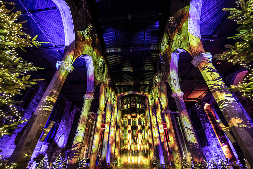 Luxmuralis-sheffield-cathedral-the-gift-Son-et-lumiere-light-and-sound-art-projection-mapping-2024-art-cathedral-light-show-epic-art_21-smv