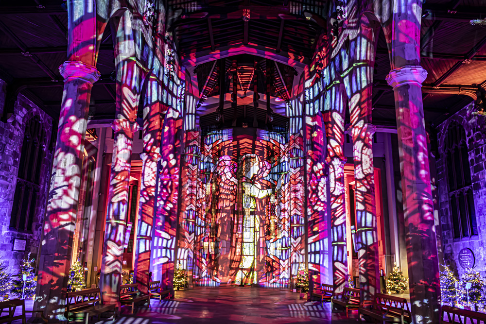Luxmuralis-sheffield-cathedral-the-gift-Son-et-lumiere-light-and-sound-art-projection-mapping-2024-art-cathedral-light-show-epic-art_23-smv